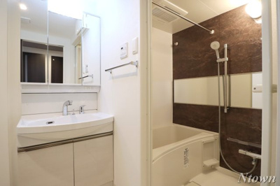 【洗面所】 | Primal千種stelo | スペースが確保できる洗面所です