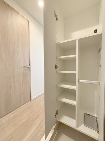 「防音マンション」プラネソシエプラス桜台のその他|シューズボックスも完備です