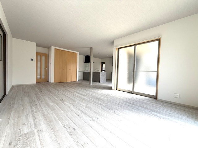 北区星和台２丁目　中古戸建の居間・リビング