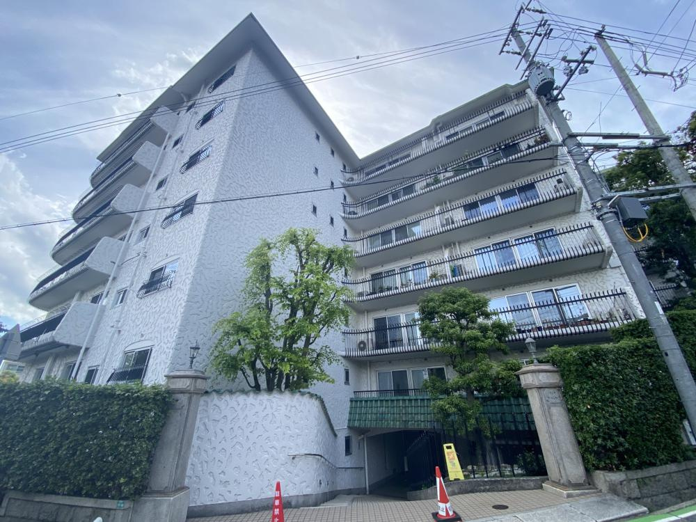 芦屋アーバンライフの外観