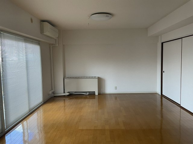 芦屋アーバンライフの居間・リビング