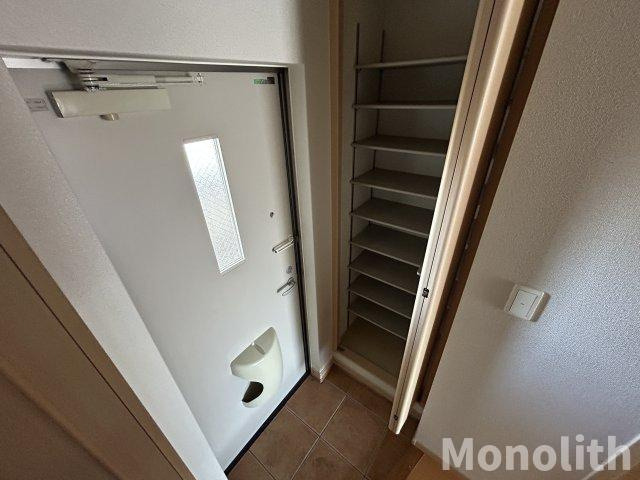 ハッピーライフの玄関