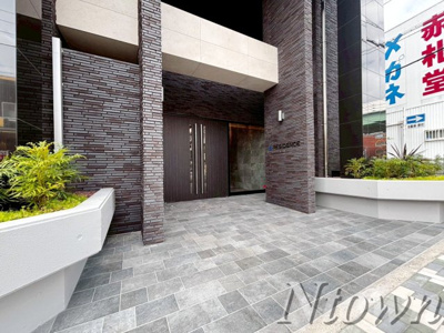 【エントランス】 | S-RESIDENCE烏森aureate(オリート) | 落ち着いたエントランスです
