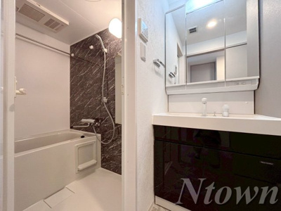 【洗面所】 | S-RESIDENCE烏森aureate(オリート) | 広い洗面スペース