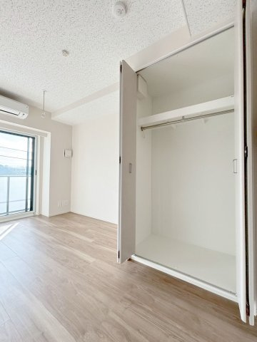 「防音マンション」プラネソシエプラス桜台の収納|収納スペース豊富です