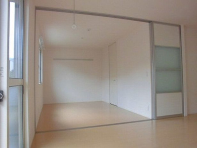 【寝室】 | リバーストーン C | 寝室です