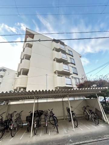 明石大窪住宅4号棟