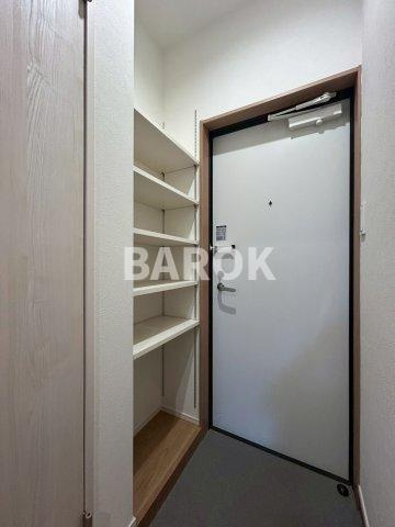 ルノーア寺塚の玄関