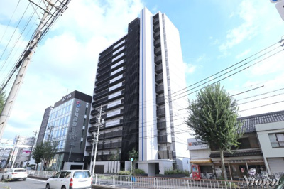 【外観】 | S-RESIDENCE名駅West | 落ち着いたエントランスです