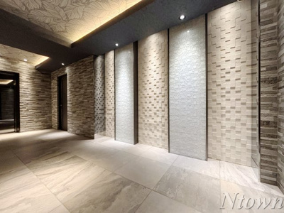 【ロビー】 | S-RESIDENCE名駅West | 落ち着いたロビーです