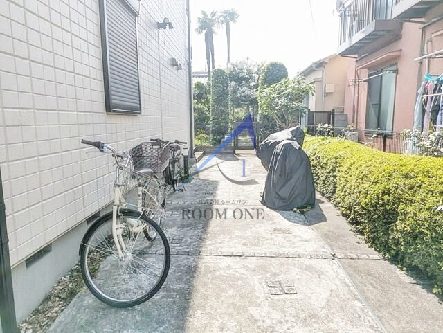 クルーズ和泉の駐車場|駐輪場です。