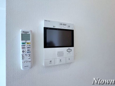 【セキュリティ】 | S-RESIDENCE豊国通 | モニター付きインターホンです。
