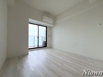 【その他】 | S-RESIDENCE豊国通 | こちらの居間で趣味の時間をお楽しみください