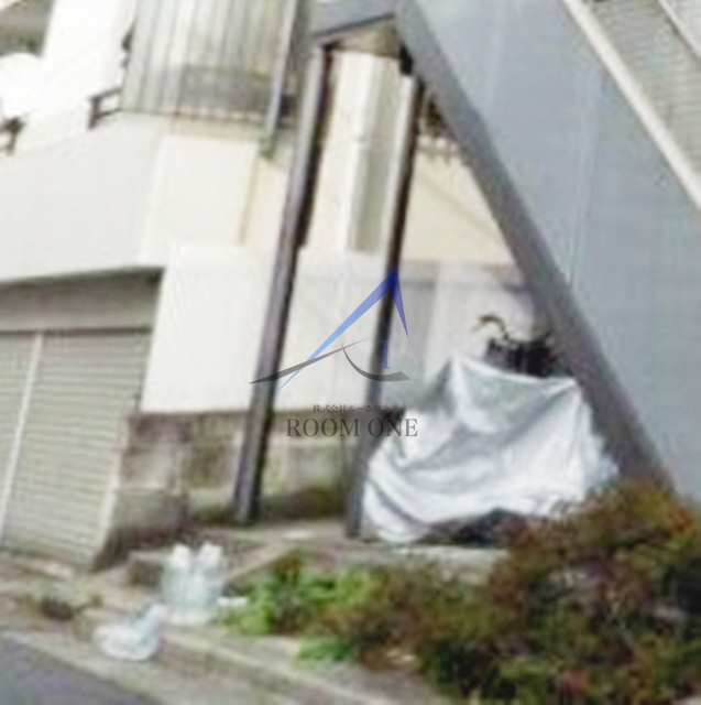 ヴィラ東新宿Ａのエントランス|エントランスです。