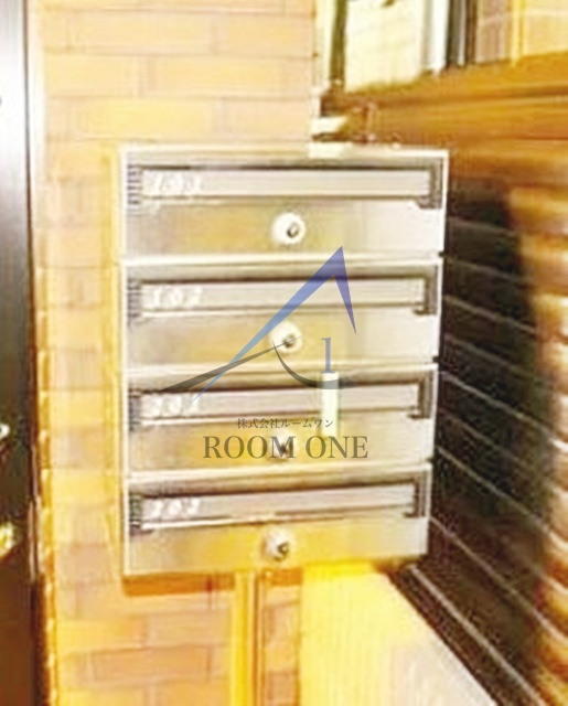 アーバンプレイス明大前ⅡＢのその他共用部分|集合ポストです。