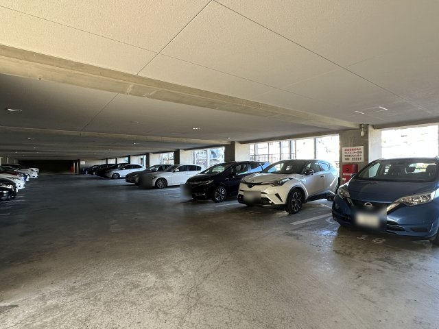 サンヴェール垂水星ヶ丘の駐車場