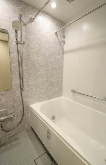 プレディアコート代々木上原の浴室