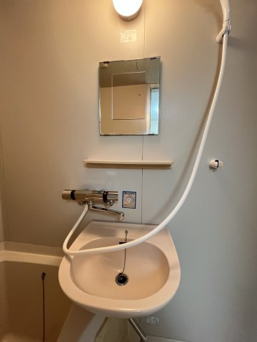 ファミール中島の洗面所