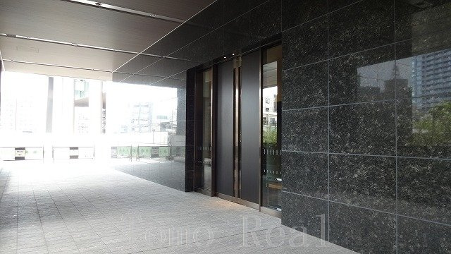 六本木グランドタワーレジデンスのエントランス