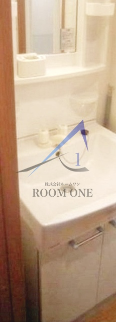 コーポランセ中野の洗面所|洗面台です。