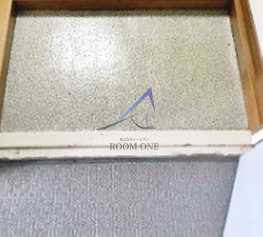 春月ビルの玄関|玄関です。