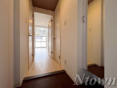 【玄関】 | ポルタニグラ大須 | 明るい玄関です