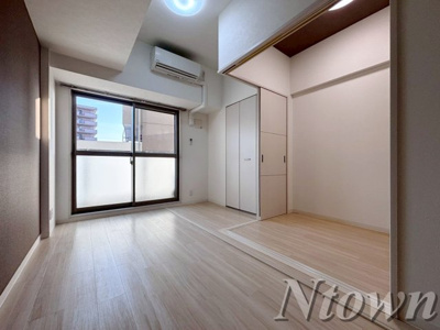 【居間・リビング】 | ポルタニグラ大須 | こちらのリビングで趣味の時間をお楽しみください