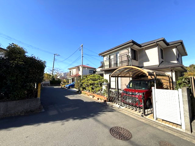 海まで10分！積水ハウス施工　軽量鉄骨造　5LDKの前面道路含む現地写真|前面道路
