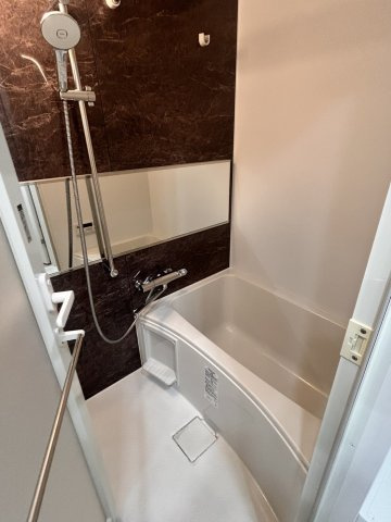 スプランディッド西日暮里の浴室