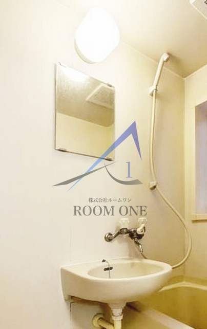 ポルテ目黒(旧西川ハイツ)の洗面所|洗面台です。