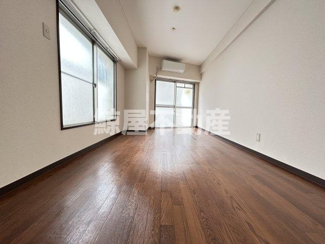 メゾン永和の居間・リビング|居間です