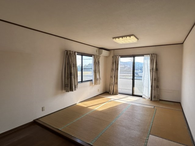 阿南市横見町高川原中古戸建ての和室