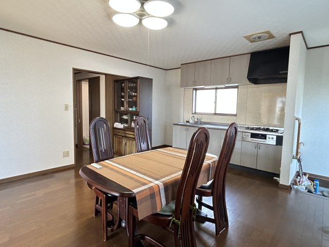 阿南市横見町高川原中古戸建てのキッチン