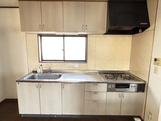 阿南市横見町高川原中古戸建てのキッチン