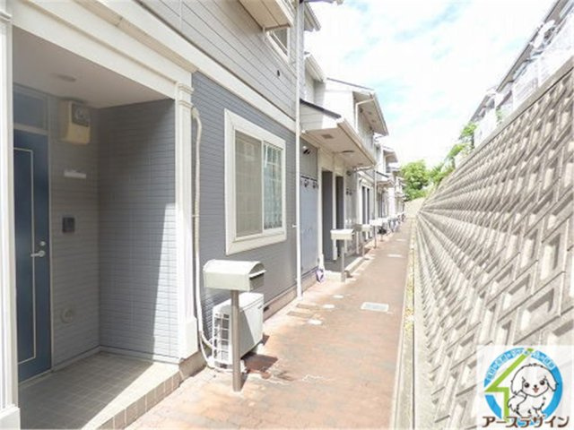 サニーガーデンE棟のロビー