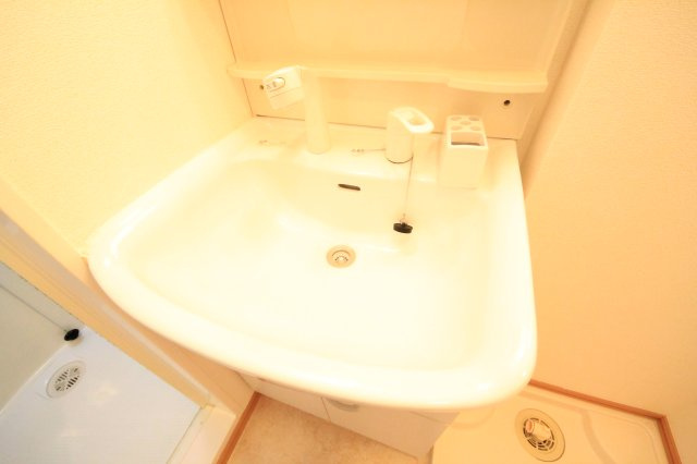 セレノ・カーサの独立洗面台|※類似部屋