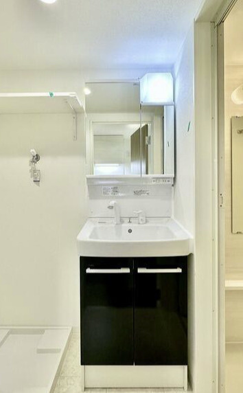 ネオアーバンレジデンス方南町の洗面所