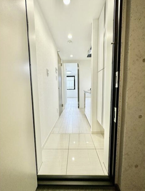 ネオアーバンレジデンス方南町の玄関