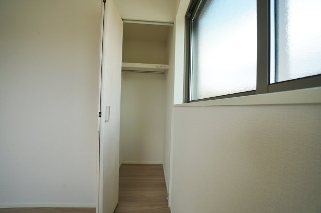 【横浜市保土ケ谷区上菅田町1627-7新築戸建て】★仲介手数料無料★（新井小学校・上菅田中学校）の収納