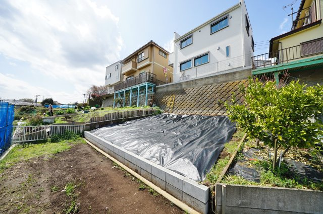 【横浜市保土ケ谷区上菅田町1627-7新築戸建て】★仲介手数料無料★（新井小学校・上菅田中学校）の庭
