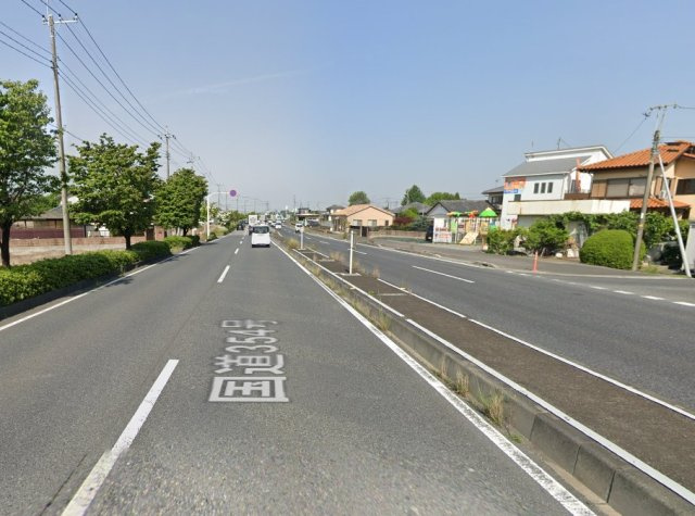 泉町売地の前面道路含む現地写真