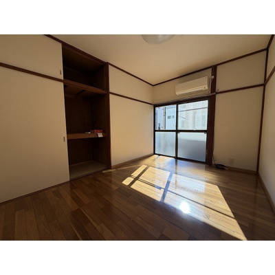 【居間・リビング】