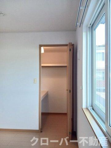 グラスランドレジデンスＪの収納