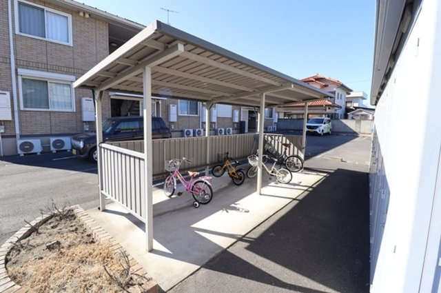 フリージアＭのその他|駐輪場