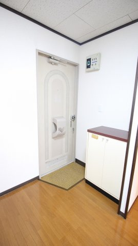 オレゴンハイツBの玄関