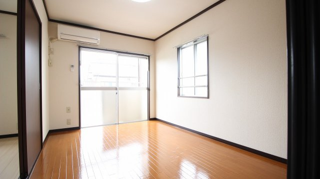 オレゴンハイツBの居間・リビング