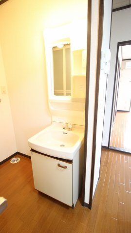 オレゴンハイツBの洗面所