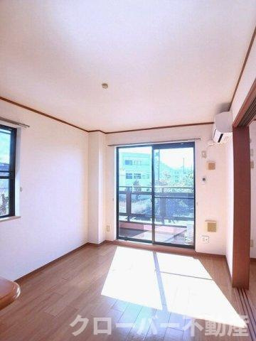 グレイスフルＢの居間・リビング