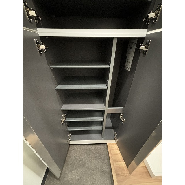 グランドール西尾久の収納|下駄箱