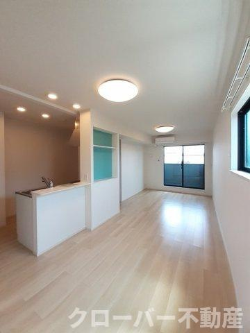 サニープレイスⅢの居間・リビング